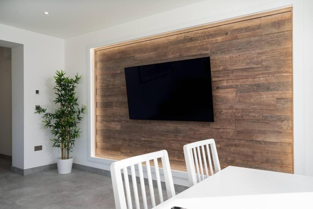 Apartment Stunning New 1 Bed In Marazion. *