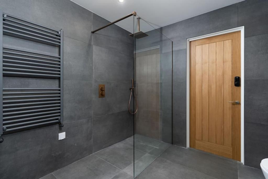 Stunning New 1 Bed In Marazion. Apartment
