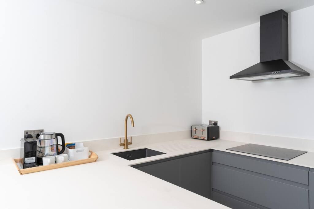 Stunning New 1 Bed In Marazion. Apartment